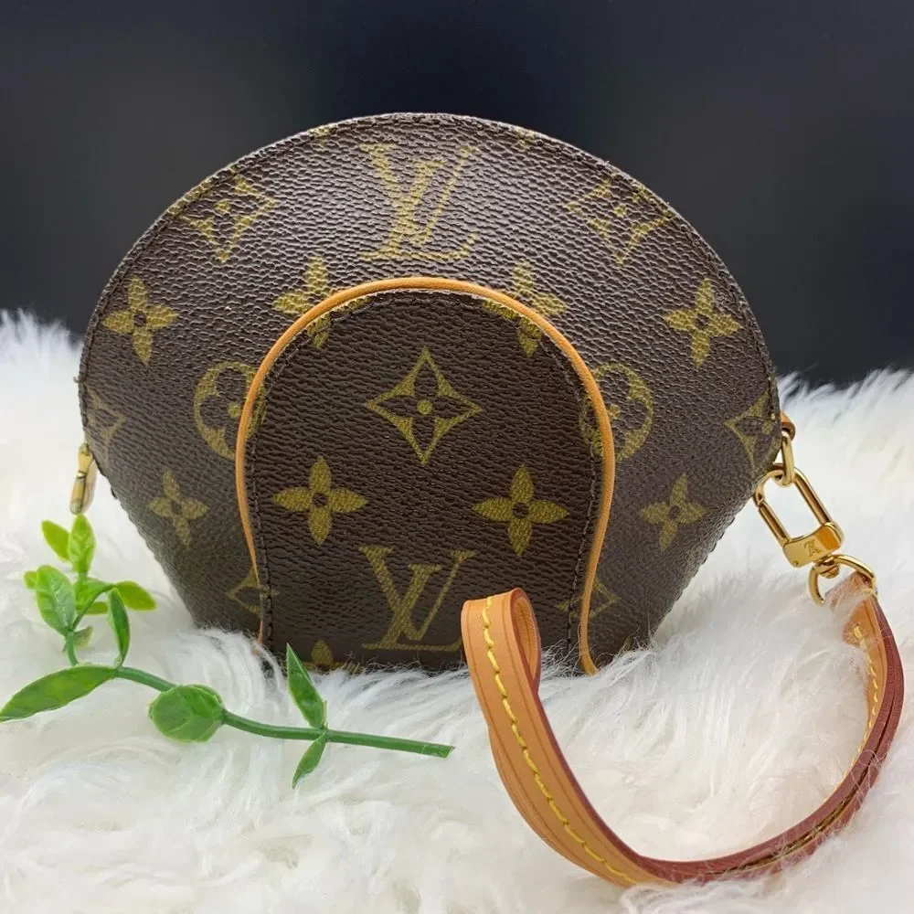 Extremely Rare! Louis Vuitton Monogram Mini Ellipse